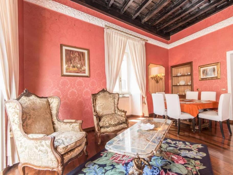 Luxury Spanish Steps Apartamento *