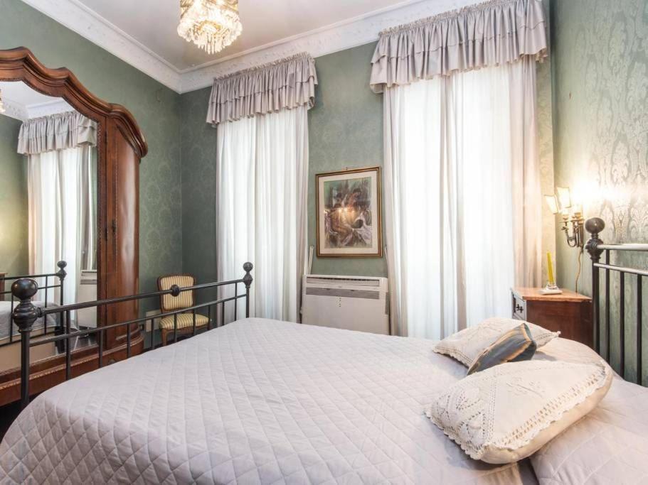Luxury Spanish Steps Apartamento *